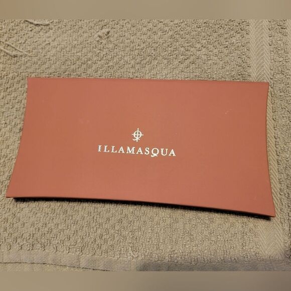 Illamasqua Eyeshadow Pallet  - Picture 1 of 4